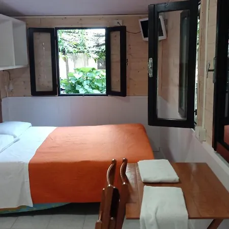 Guest house Capricornio Club 3*